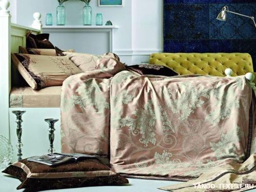 Постельное белье с покрывалом W900-04 (9 предметов)